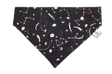 Load image into Gallery viewer, Eve of the &#39;Ween Bandana
